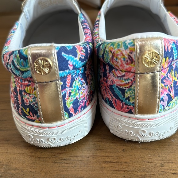 Lilly Pulitzer Julie Sneaker Size 8 - Picture 9 of 14